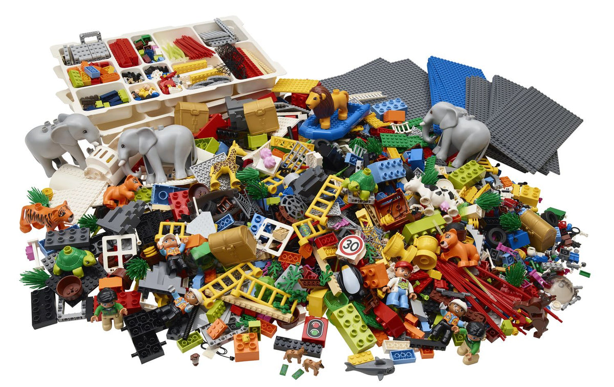 LEGO Identity and Landscape Kit 2000430
